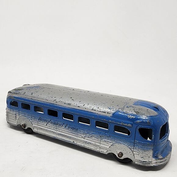 Vintage 1948 Toy Bus Tootsietoy GMC Greyhound Lines Metal Made in the USA Scuffs - Picture 1 of 9